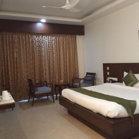 Rns One Hotell Subrahmanya Eksteriør bilde