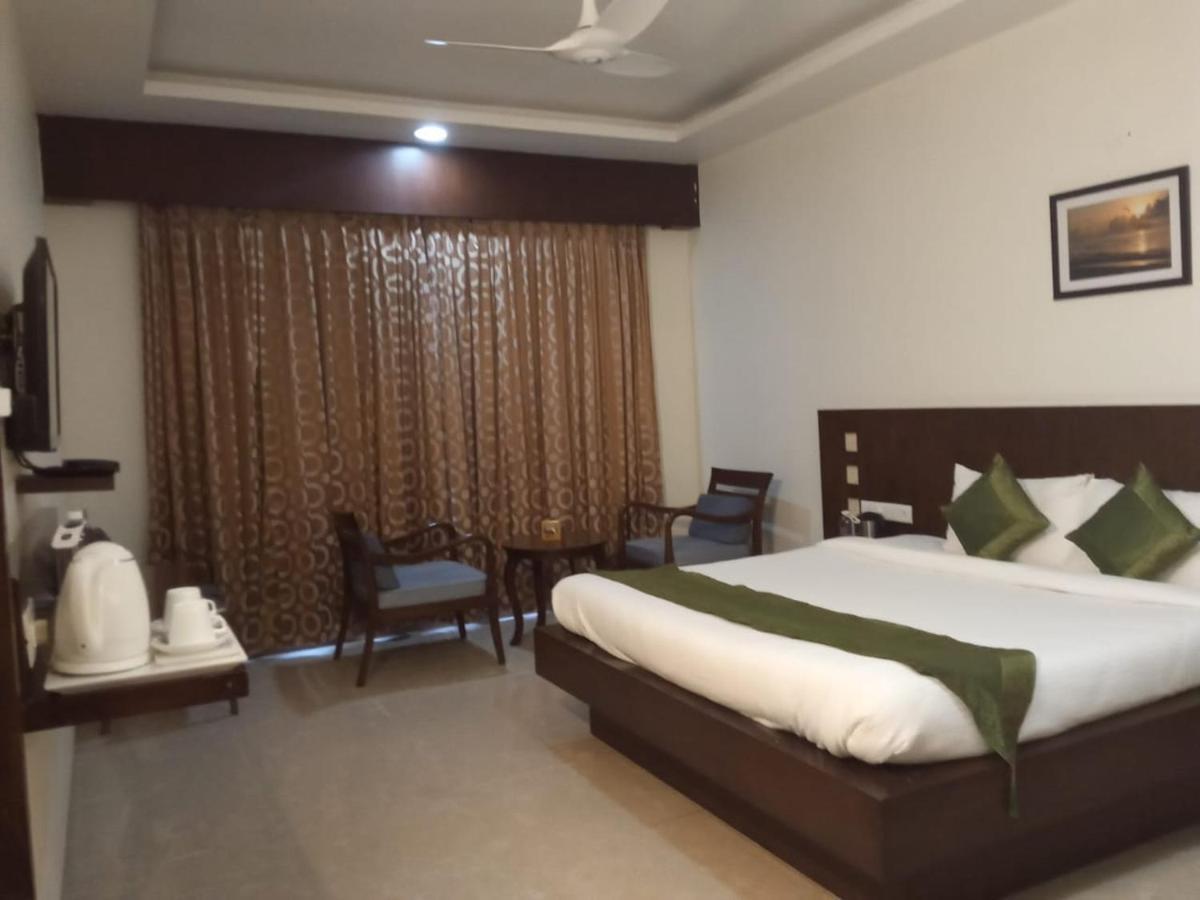 Rns One Hotell Subrahmanya Eksteriør bilde
